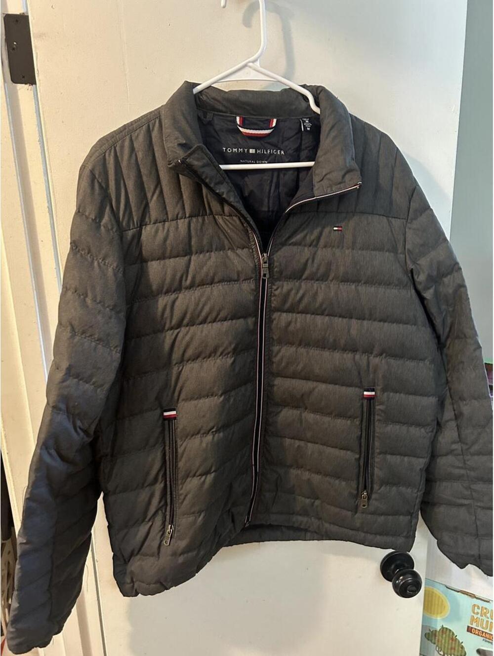 Tommy Hilfiger Natural Down Packable black puffer jacket size M